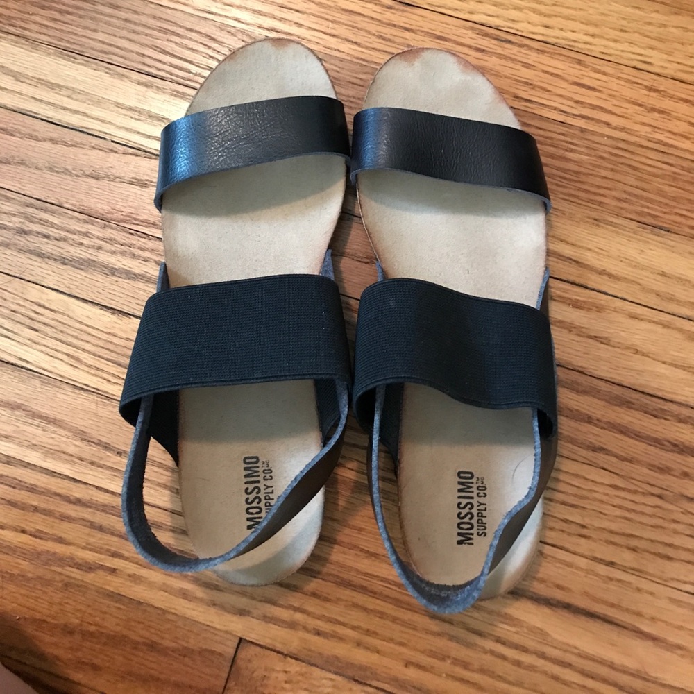 Like new target Sandals